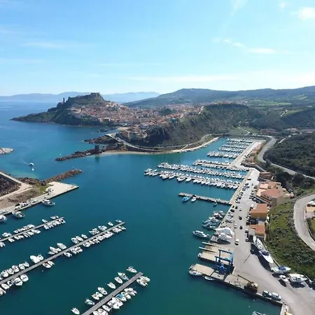 Lilibeth's Nyaraló *